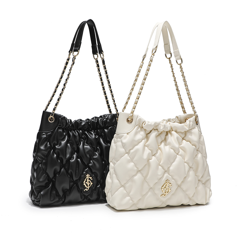 Elegant Diamond-Quilted Handbag